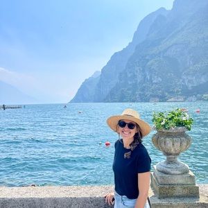 Meet your Posher, Jenna